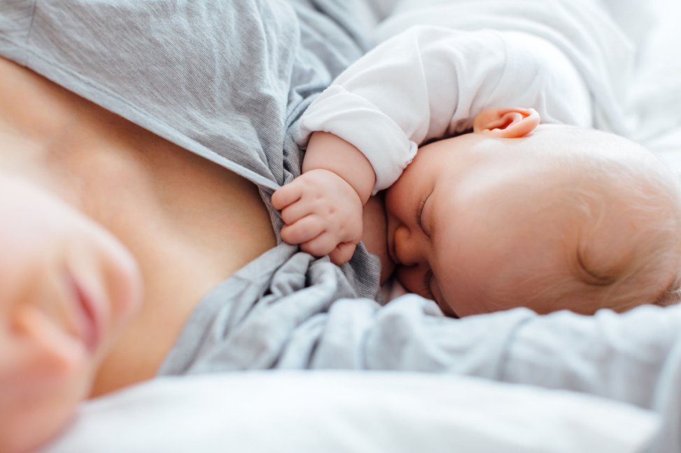 What Happens When Your Baby Breastfeeds To Sleep - Raised Good